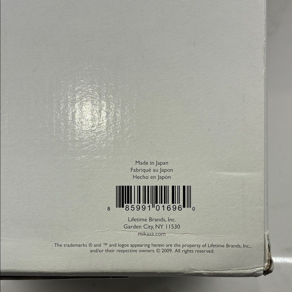 Mikasa Celebrations Diamond Sparkle Large Crystal Glass Vase - Picture 3 of 14